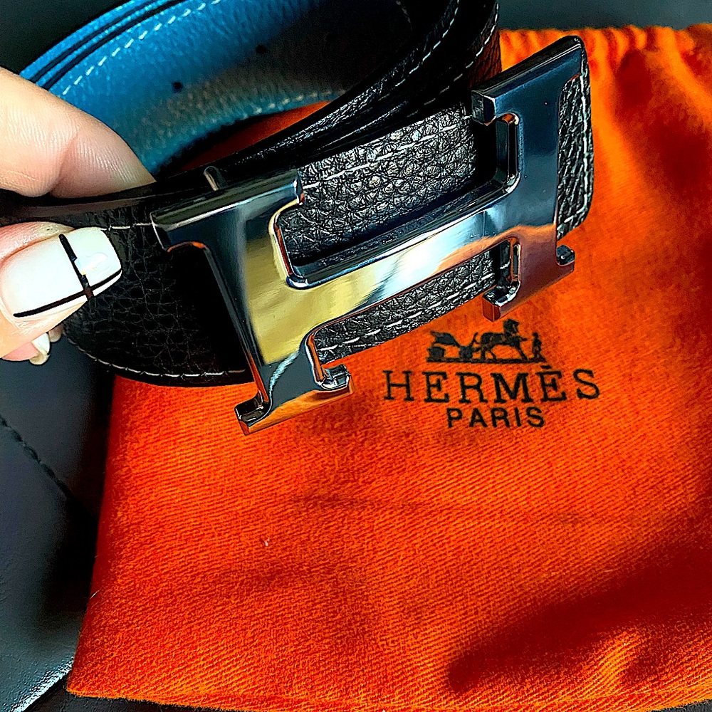 Hermēs reversible belt.